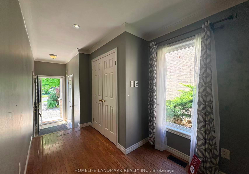 1479-gulledge-trail-oakville-ontario-w13498886