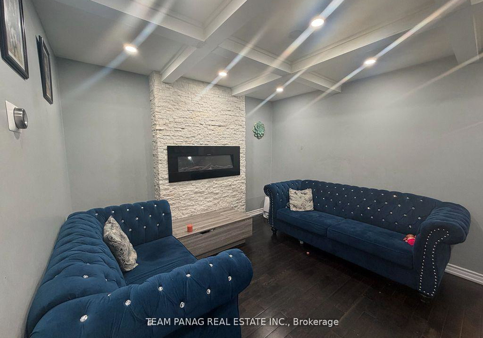 35-hickorybush-avenue-brampton-ontario-w13498954
