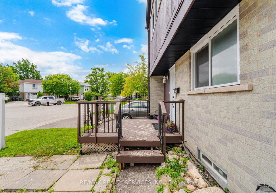 18-gold-pine-court-brampton-ontario-w13498964