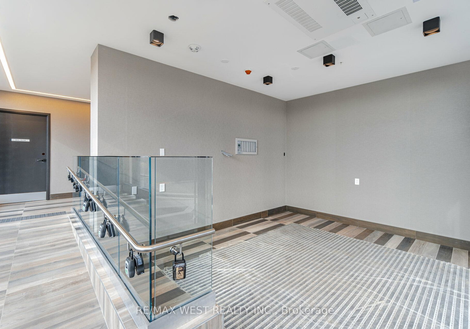 345-wheat-boom-drive-oakville-ontario-w13499170
