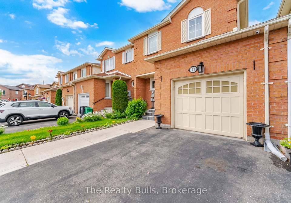 38-thorntree-crescent-brampton-ontario-w13499224