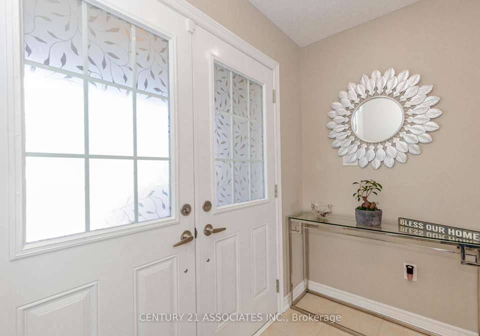 4622-keystone-crescent-burlington-ontario-w13499256