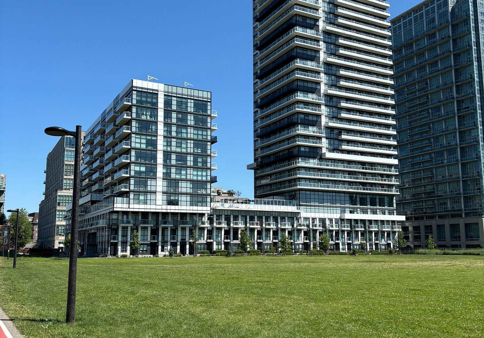 251-manitoba-street-s-toronto-etobicoke-ontario-w13499322