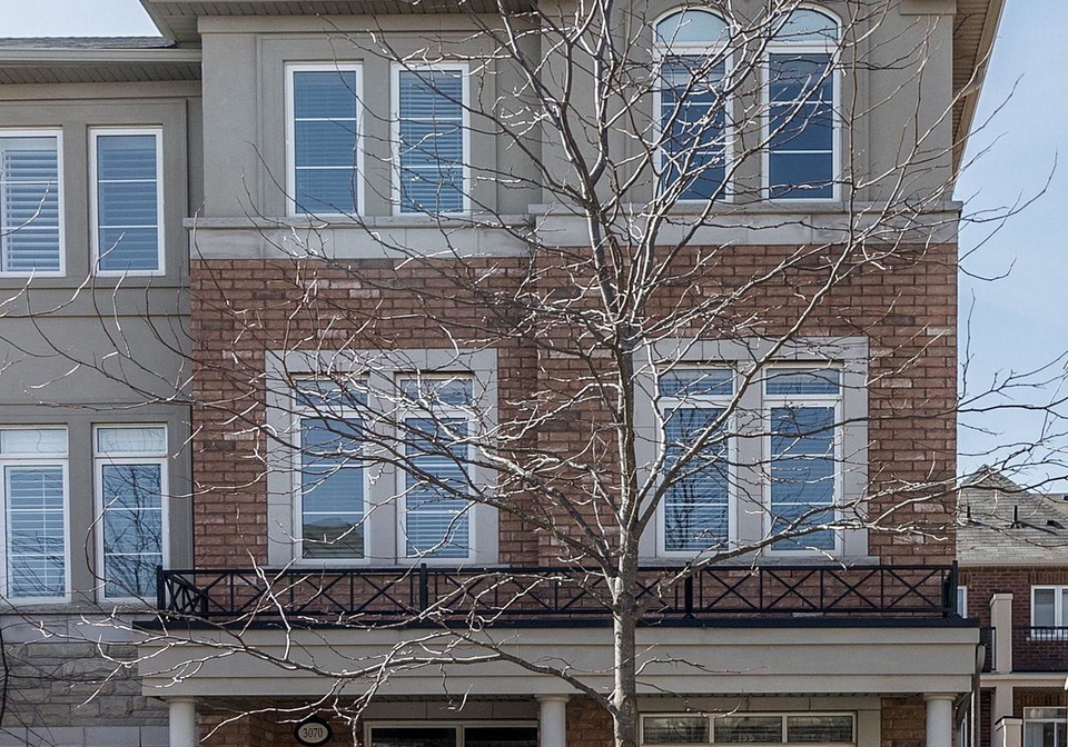 3070-eberly-woods-drive-oakville-ontario-w13499328
