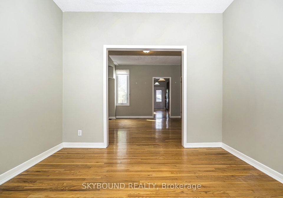 5-manchester-avenue-toronto-toronto-ontario-w13499686