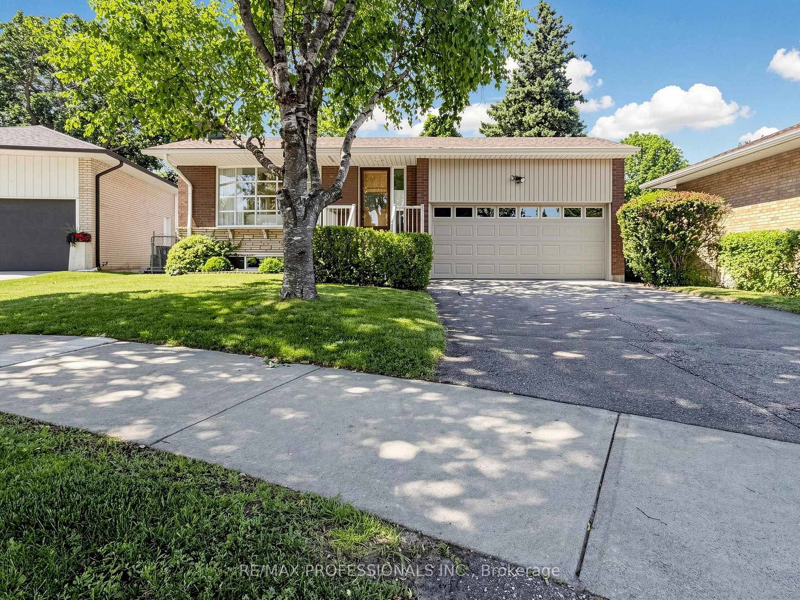 49-laurelwood-crescent-toronto-etobicoke-ontario-w13499770