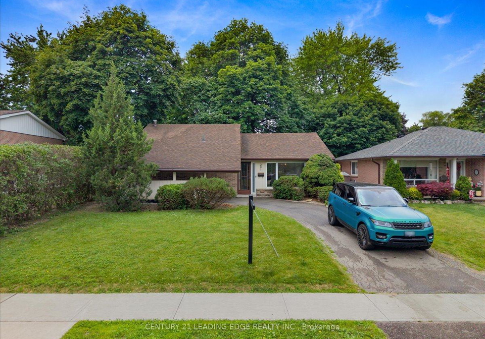 201-mcmurchy-avenue-s-brampton-ontario-w13499932