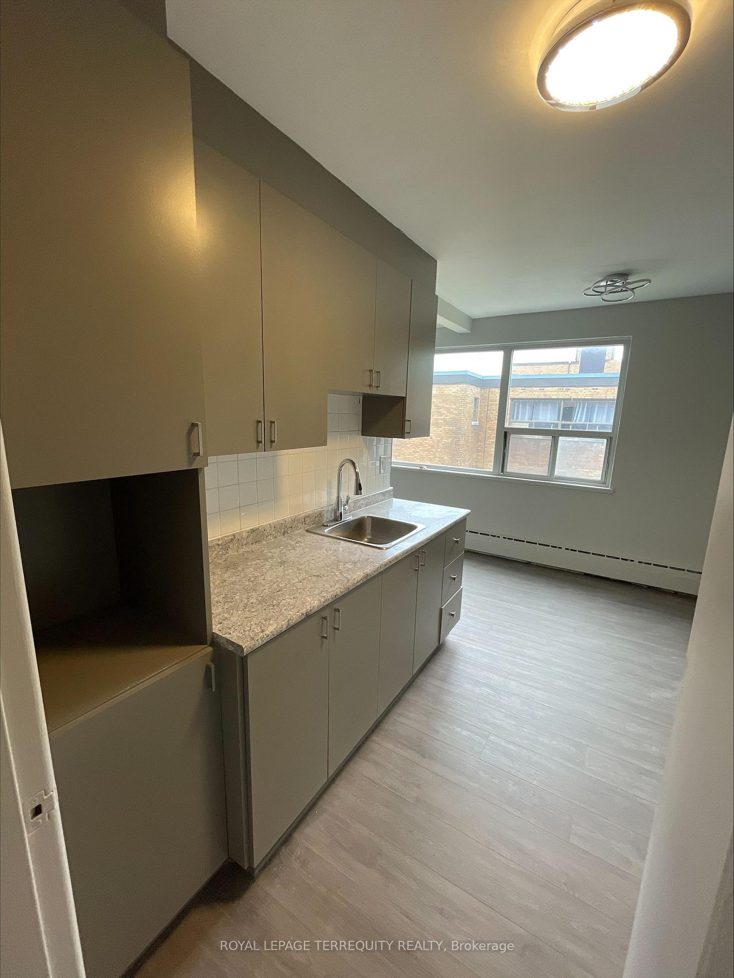 2548-keele-street-toronto-north-york-ontario-w13499996