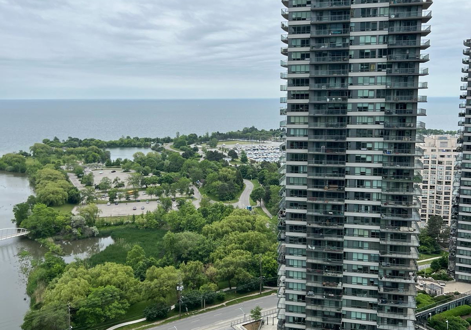 2220-lake-shore-boulevard-w-toronto-etobicoke-ontario-w13500292
