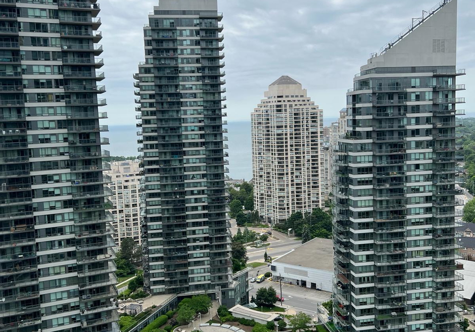 2220-lake-shore-boulevard-w-toronto-etobicoke-ontario-w13500292
