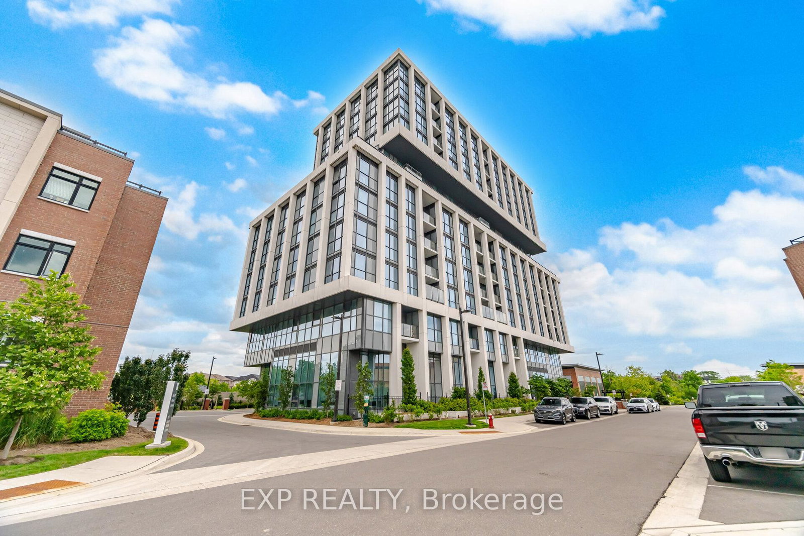 1063-douglas-mccurdy-common-mississauga-ontario-w13500344