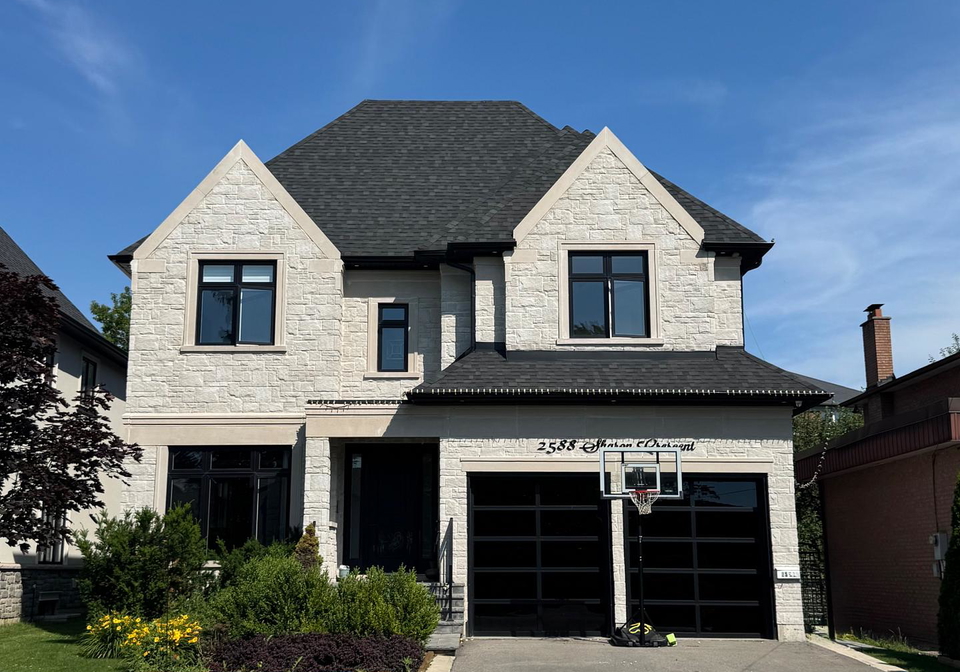 2588-sharon-crescent-mississauga-ontario-w13500476
