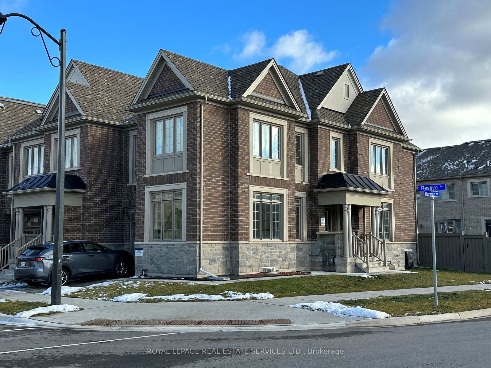 1355-restivo-lane-milton-ontario-w13500812