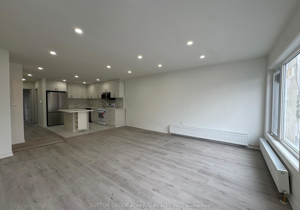 2986a-dufferin-street-toronto-north-york-ontario-w13500884