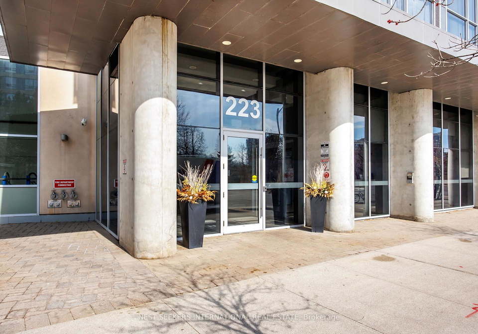 223-webb-drive-mississauga-ontario-w13500898