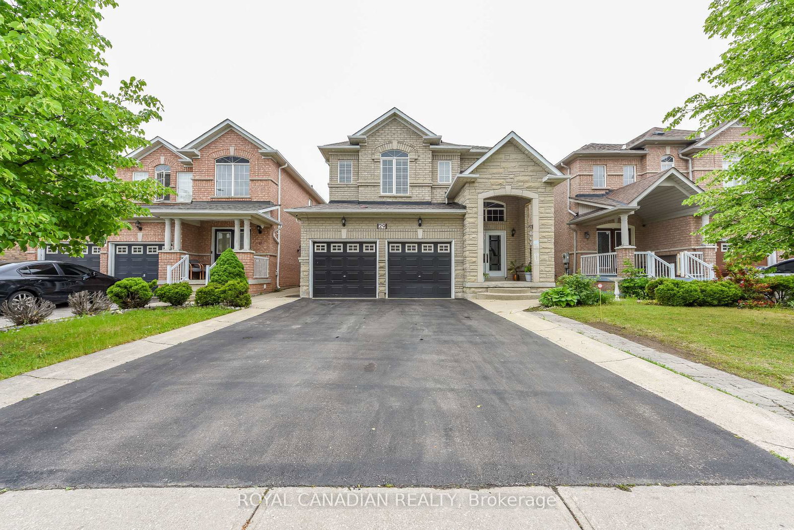 29-dewside-drive-brampton-ontario-w13500928