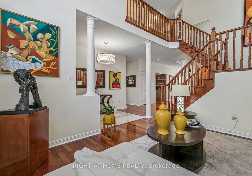 4263-couples-crescent-burlington-ontario-w13500984