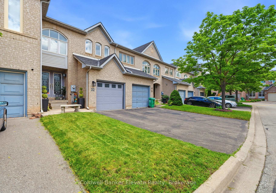 22-goldenlight-circle-brampton-ontario-w13501050