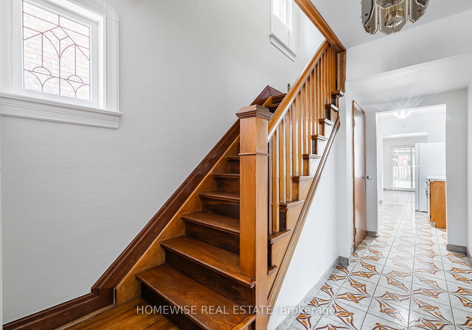25-marlee-avenue-toronto-north-york-ontario-w13501194