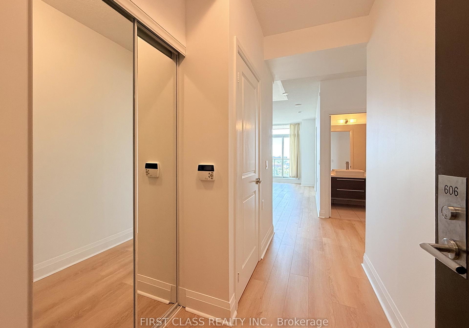 15-zorra-street-toronto-etobicoke-ontario-w13501236