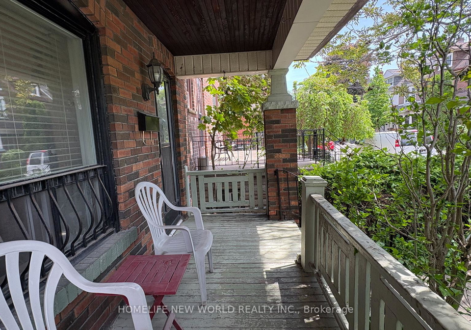 8-burnfield-avenue-toronto-toronto-ontario-w13501314