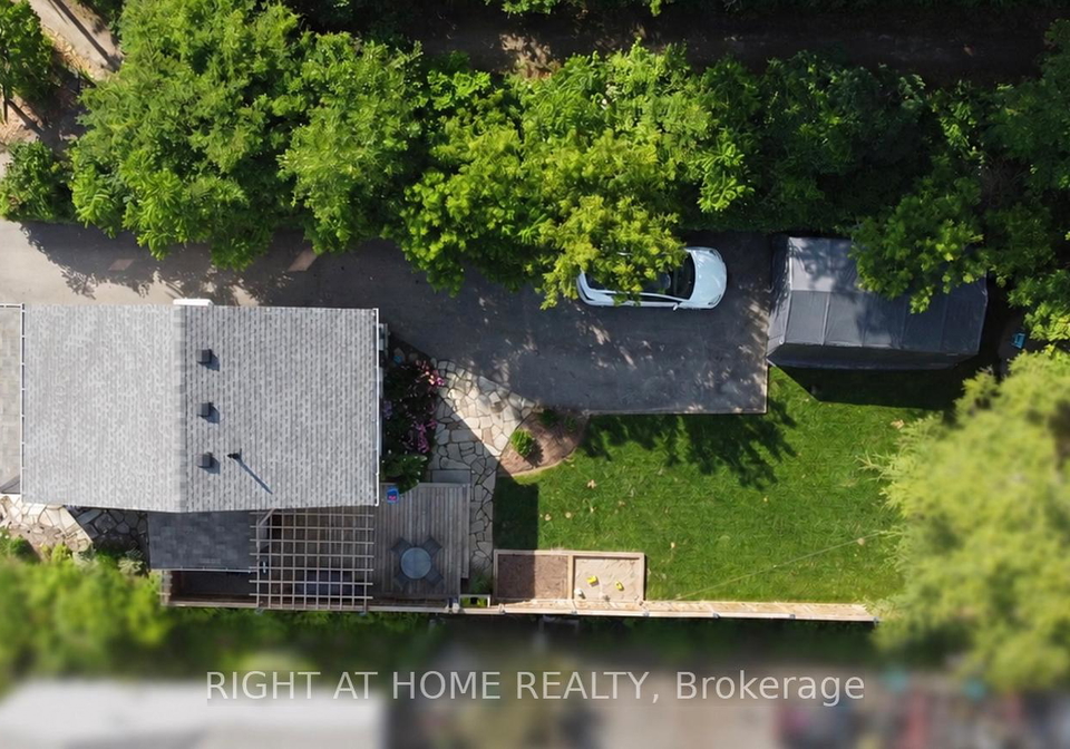 92-main-street-n-halton-hills-ontario-w13501456