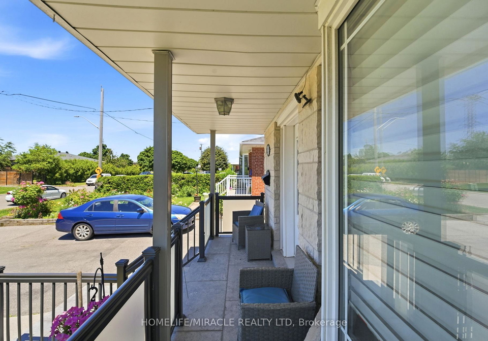 1585-coram-crescent-s-mississauga-ontario-w13501590