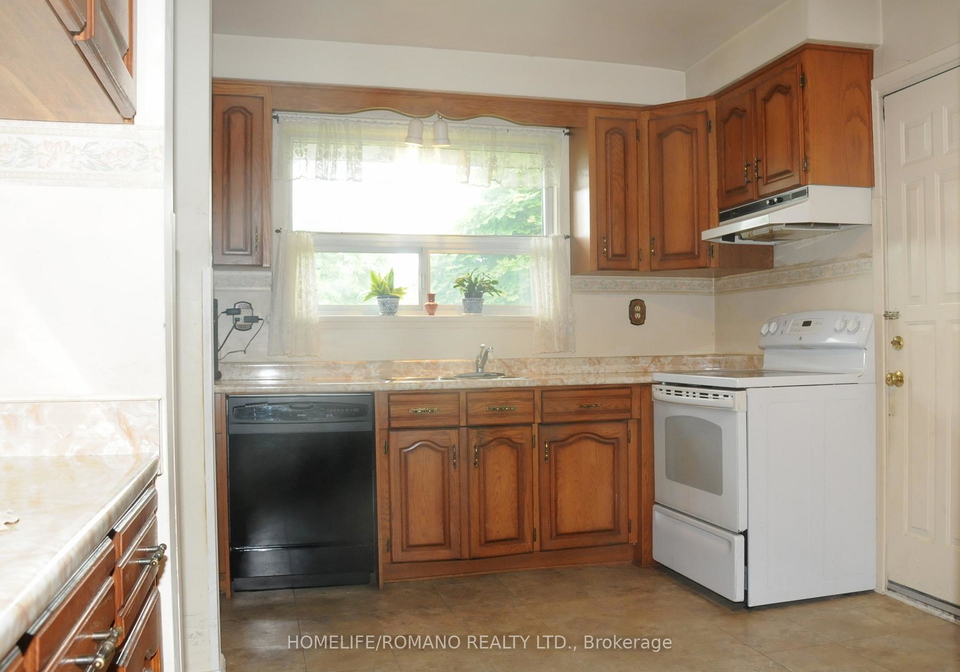 65-moon-valley-drive-toronto-etobicoke-ontario-w13501730