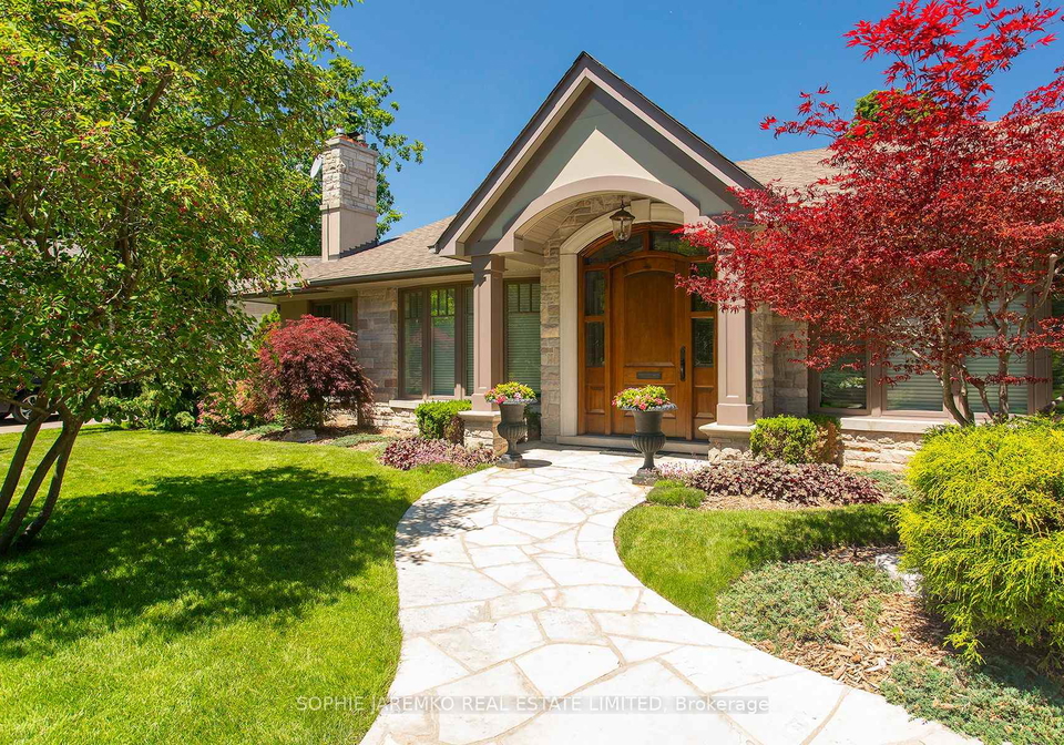 4-twyford-court-toronto-etobicoke-ontario-w13501796