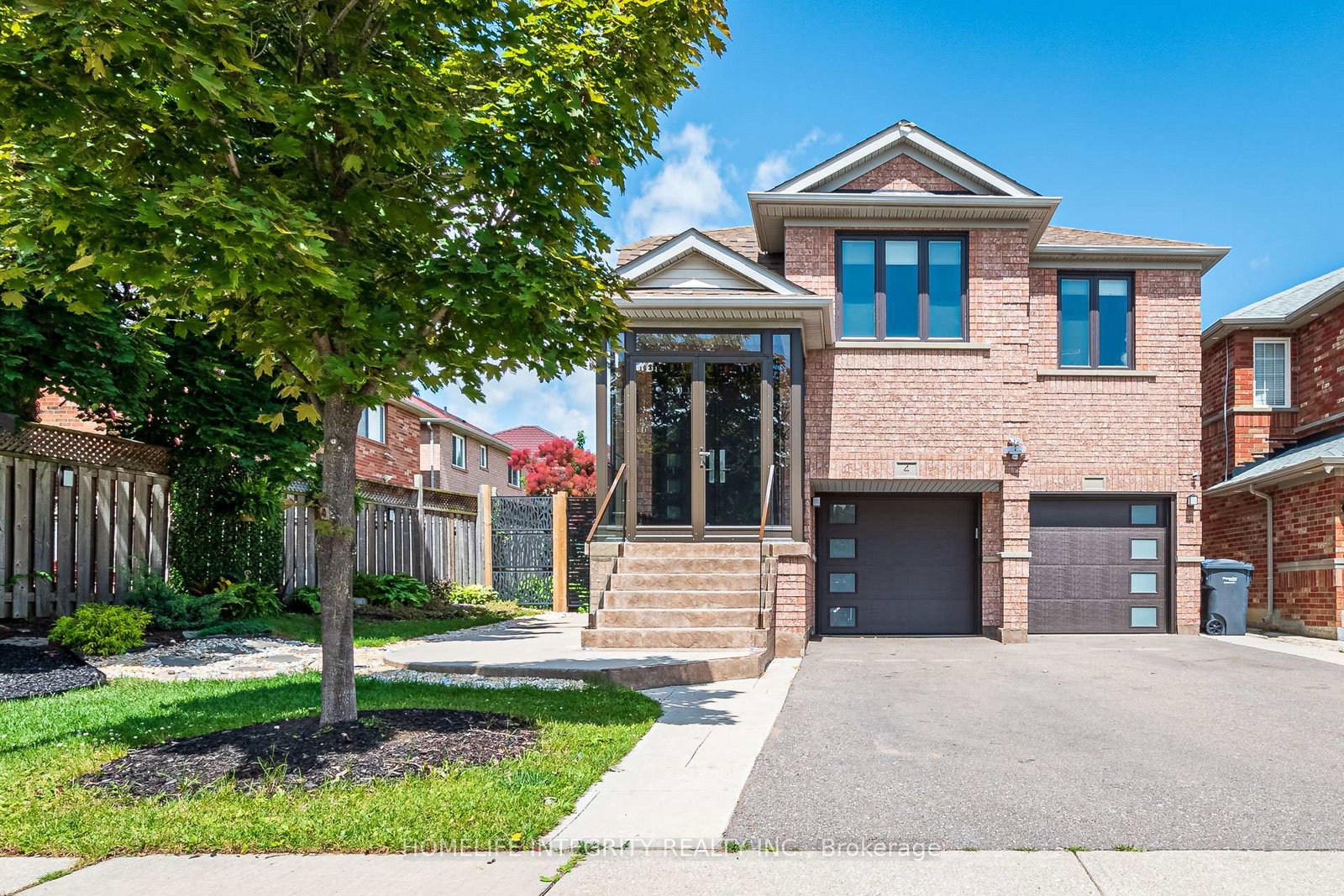 4-silverbell-court-brampton-ontario-w13501934