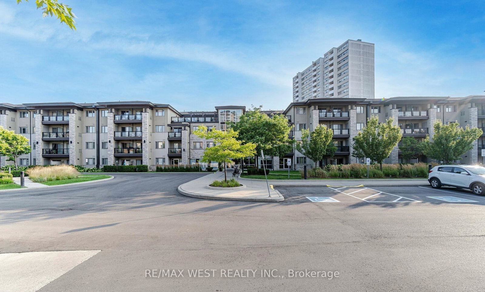 570-lolita-gardens-mississauga-ontario-w13502132