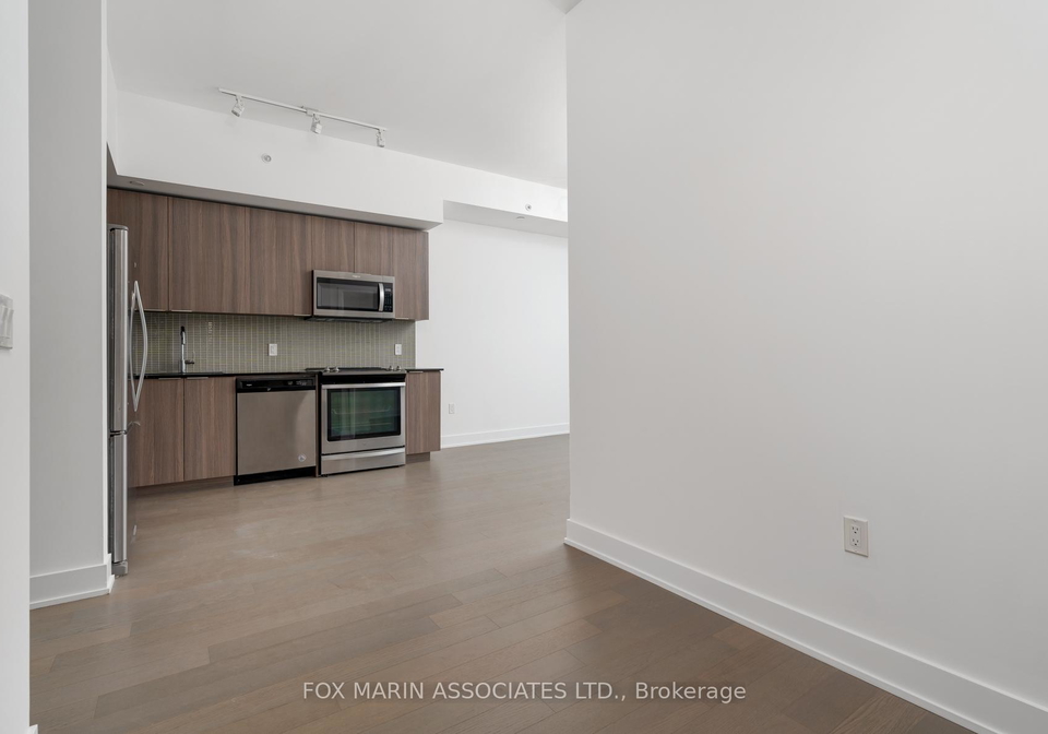 30-shore-breeze-drive-toronto-etobicoke-ontario-w13502448