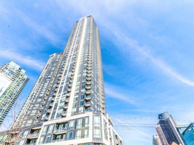 4011-brickstone-mews-mississauga-ontario-w13502454