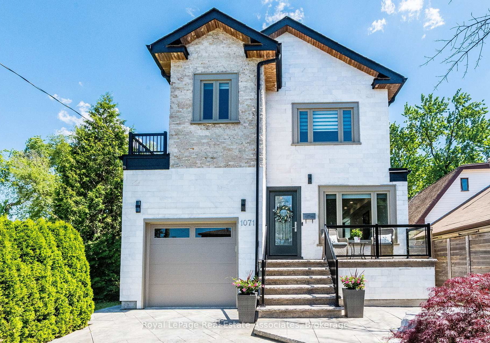 1071-westmount-avenue-mississauga-ontario-w13502462