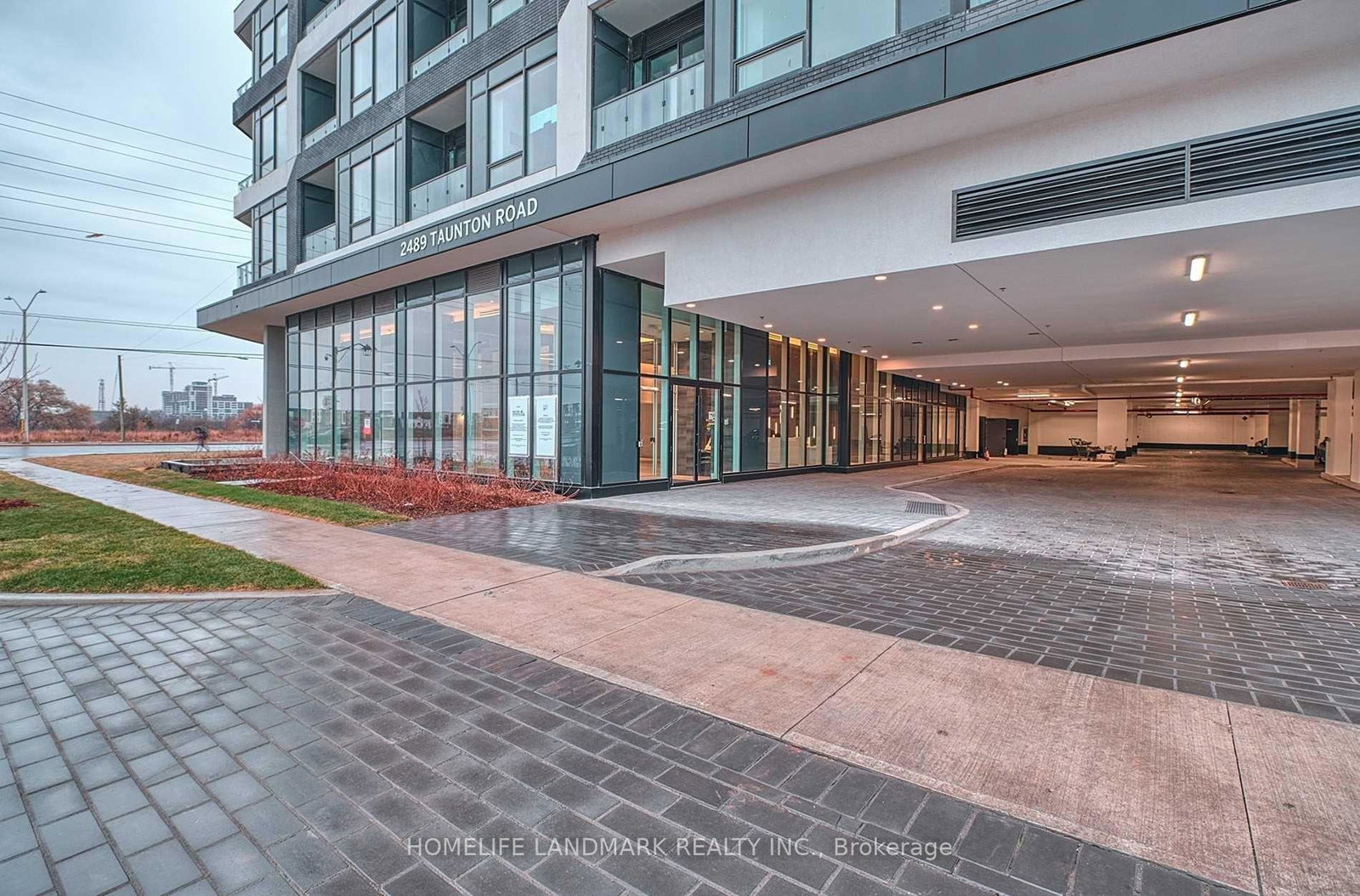 2489-taunton-road-oakville-ontario-w13502482