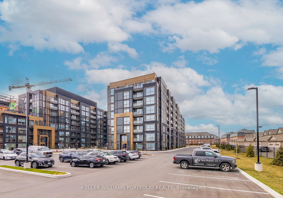 2343-khalsa-gate-oakville-ontario-w13502692