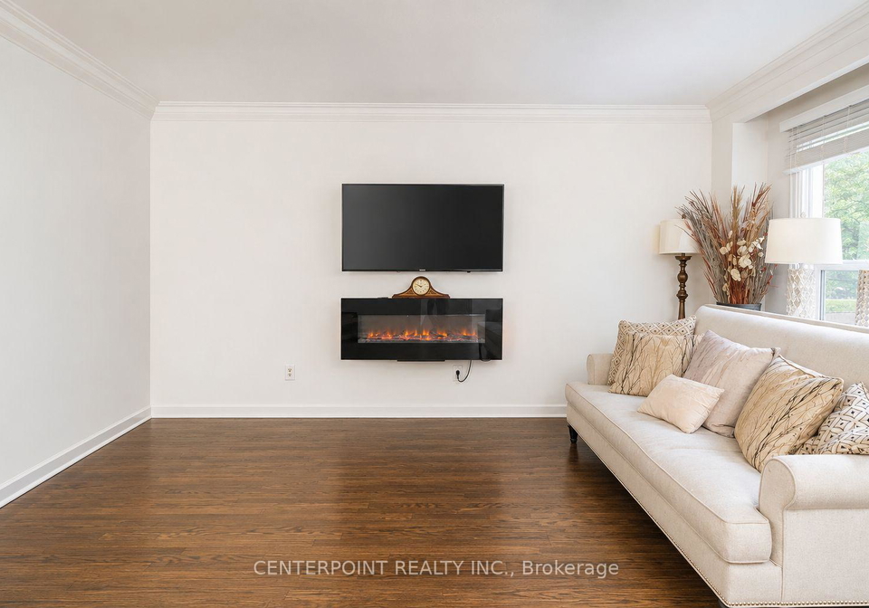 7-elliott-avenue-toronto-etobicoke-ontario-w13502758