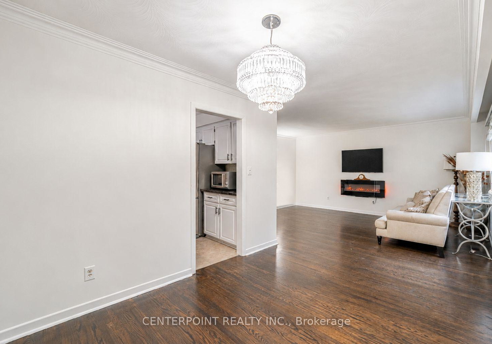 7-elliott-avenue-toronto-etobicoke-ontario-w13502758
