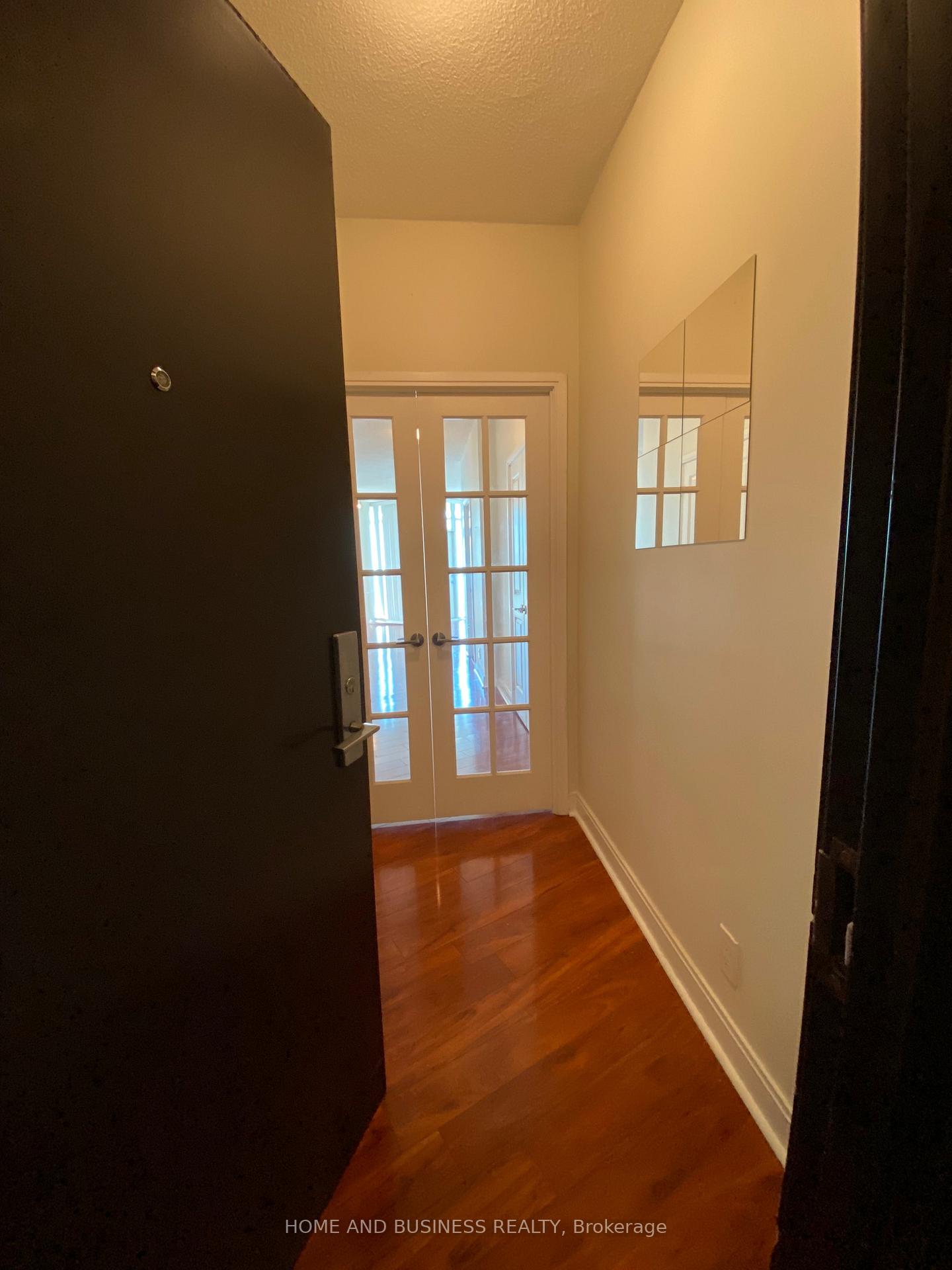 70-absolute-avenue-mississauga-ontario-w13502830