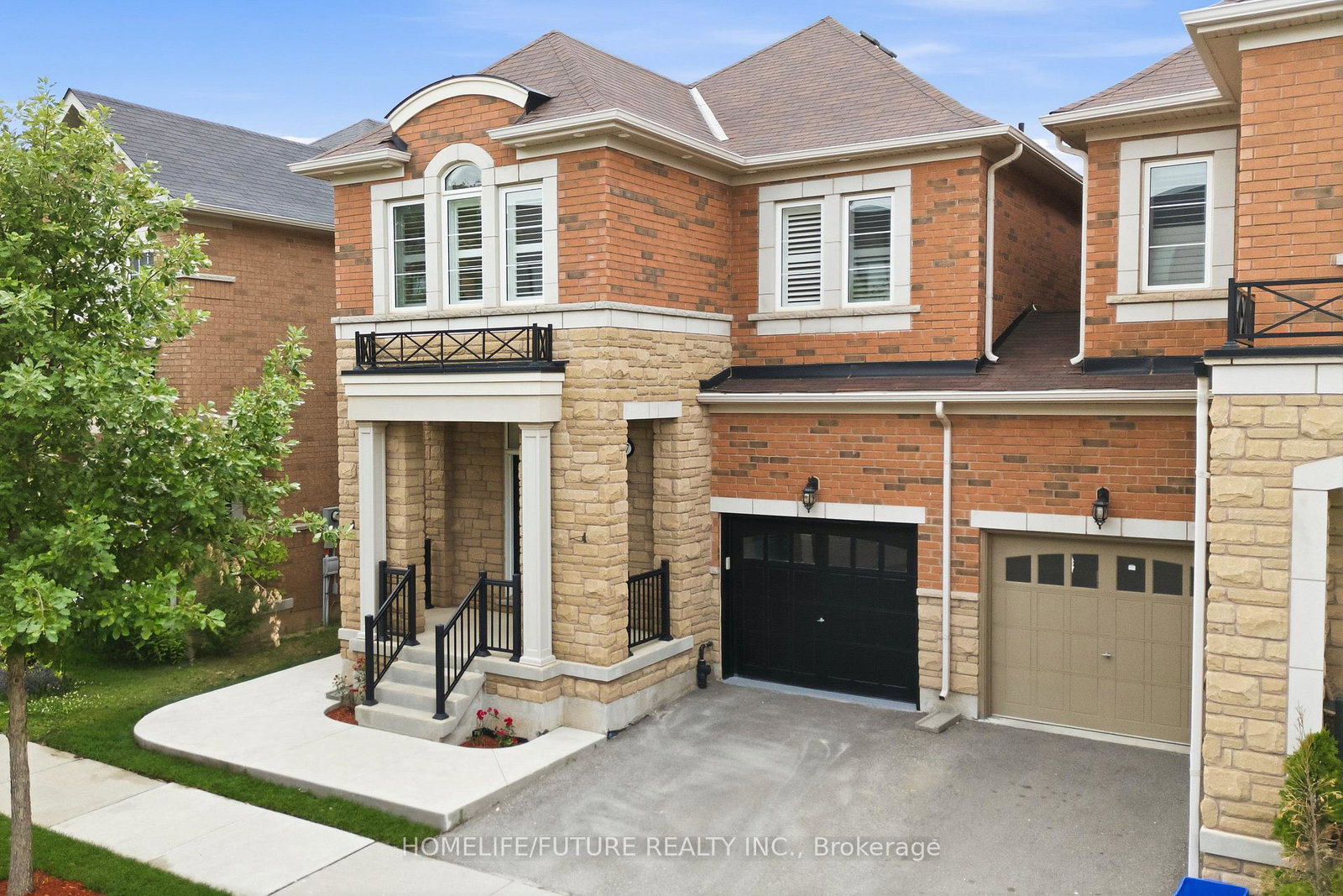 127-huguenot-road-oakville-ontario-w13502904