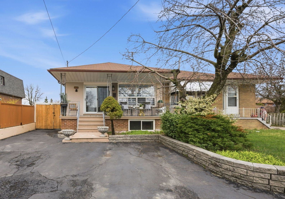 1257-alexandra-avenue-mississauga-ontario-w13503142