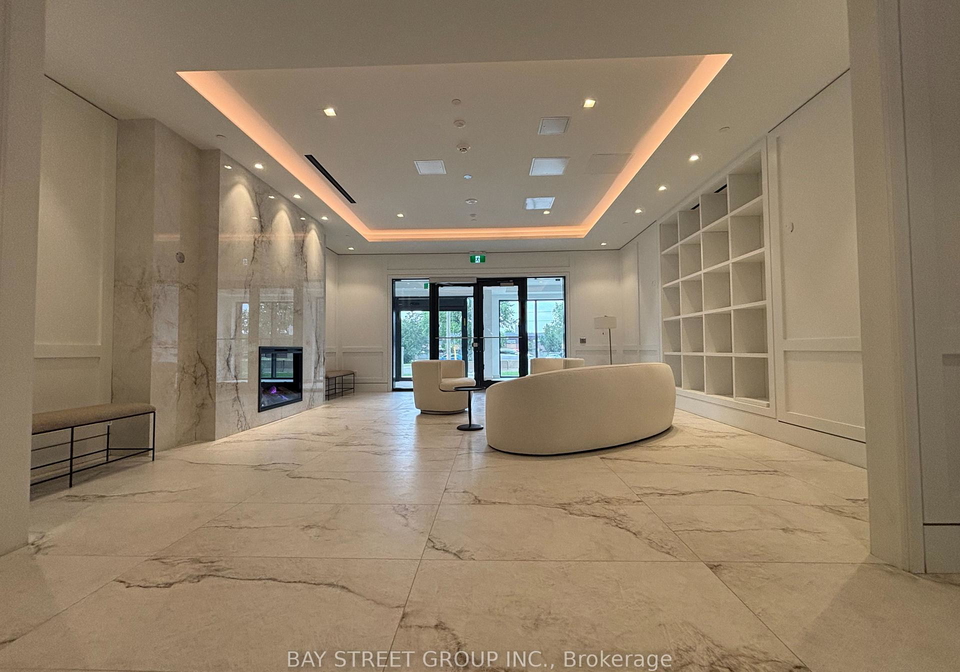 4010-eglinton-avenue-w-toronto-etobicoke-ontario-w13503236