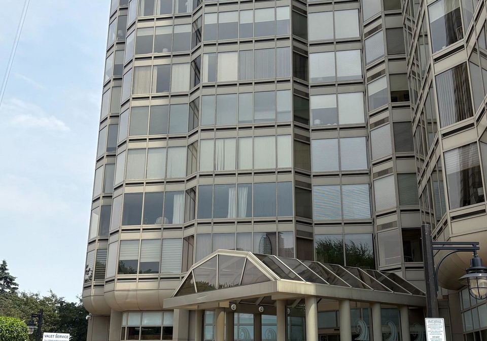 1-palace-pier-court-toronto-etobicoke-ontario-w13503554