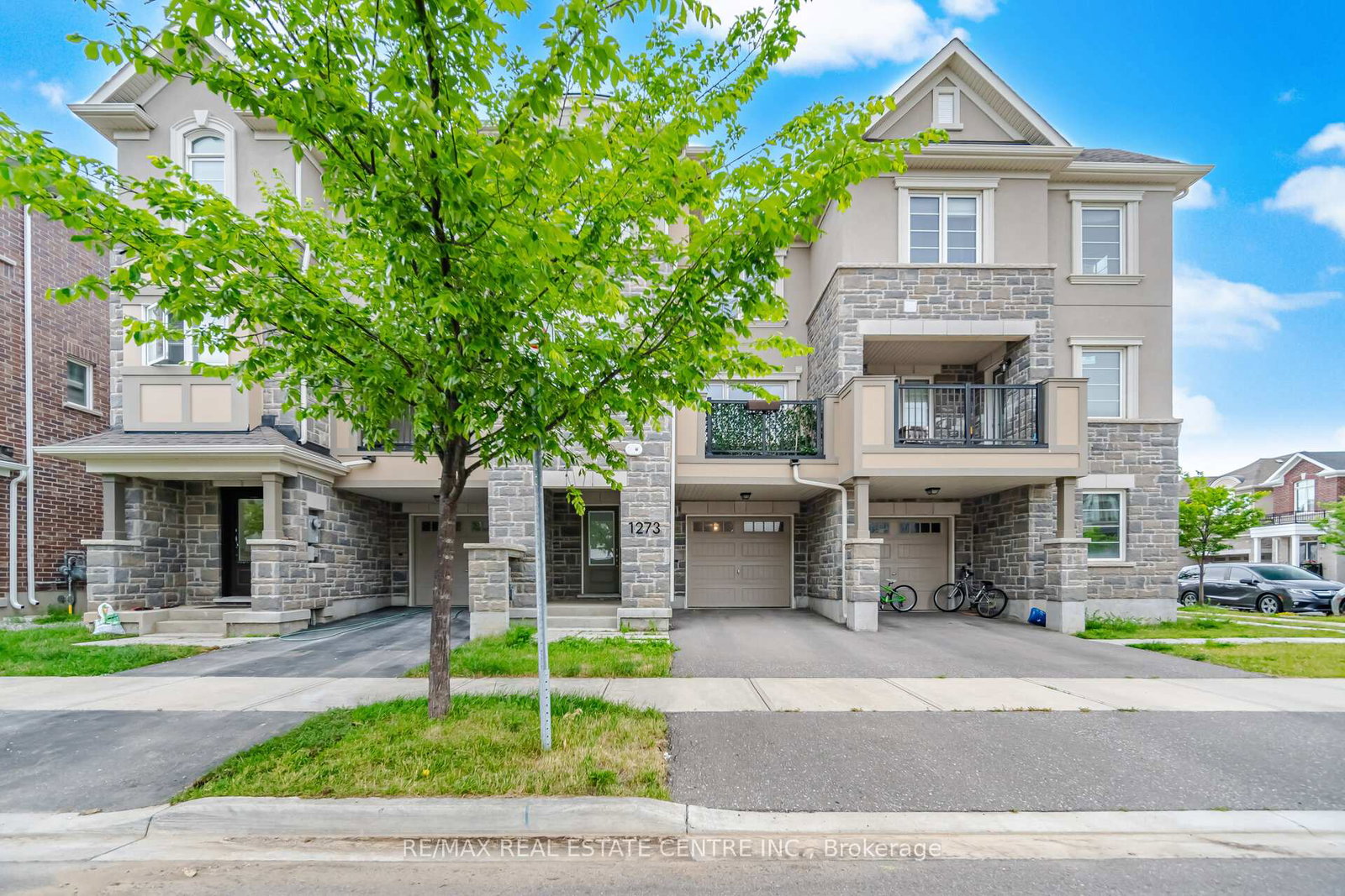 1273-hop-place-milton-ontario-w13503618