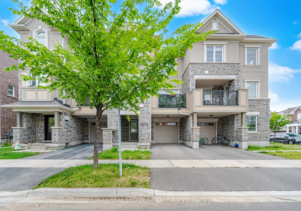 1273-hop-place-milton-ontario-w13503618