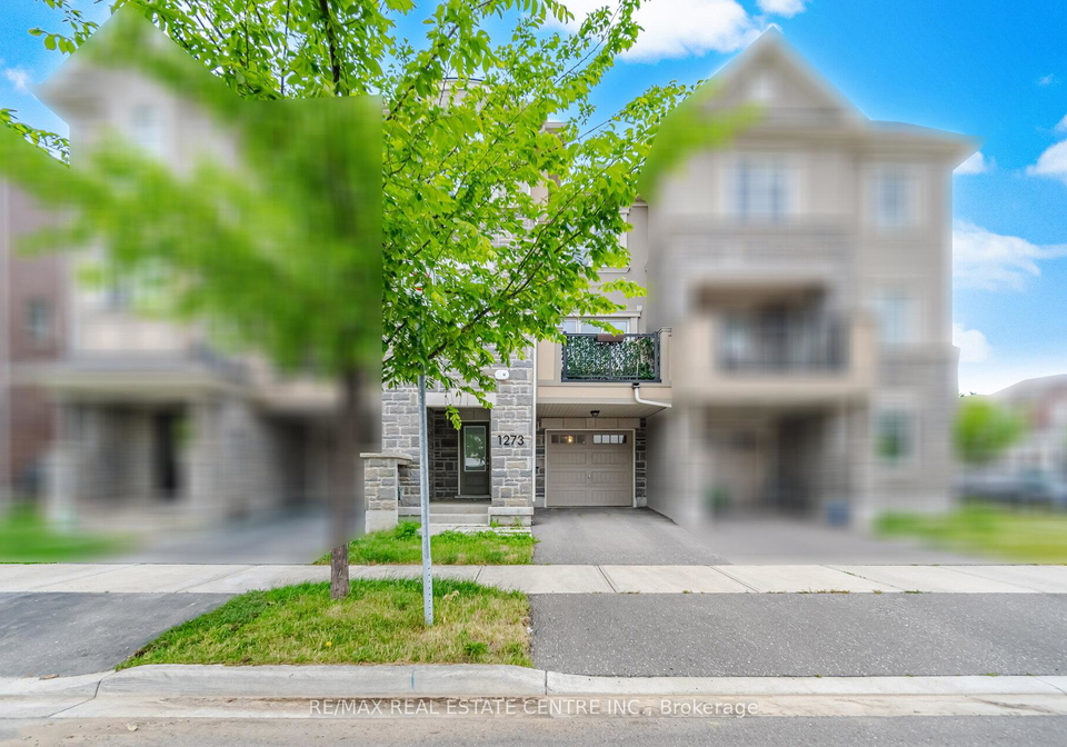 1273-hop-place-milton-ontario-w13503618