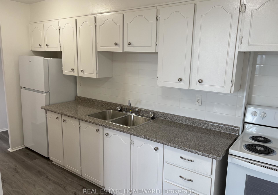 2720-windwood-drive-mississauga-ontario-w13503926