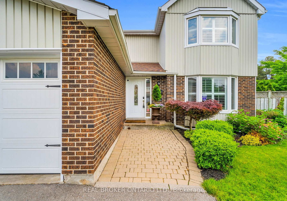 18-mansfield-street-brampton-ontario-w13504018