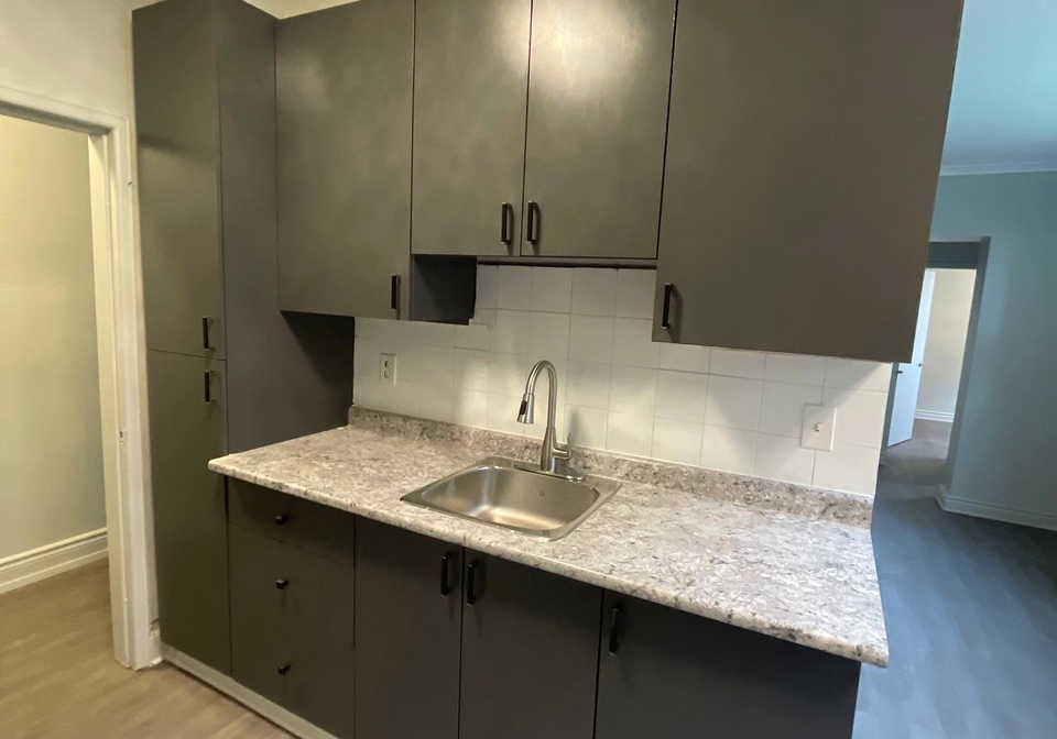 2550-keele-street-toronto-north-york-ontario-w13504156