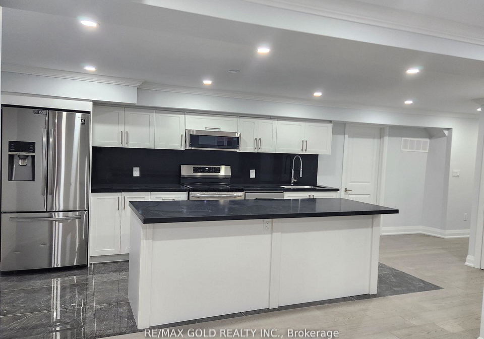 1671-sir-montys-drive-mississauga-ontario-w13504164